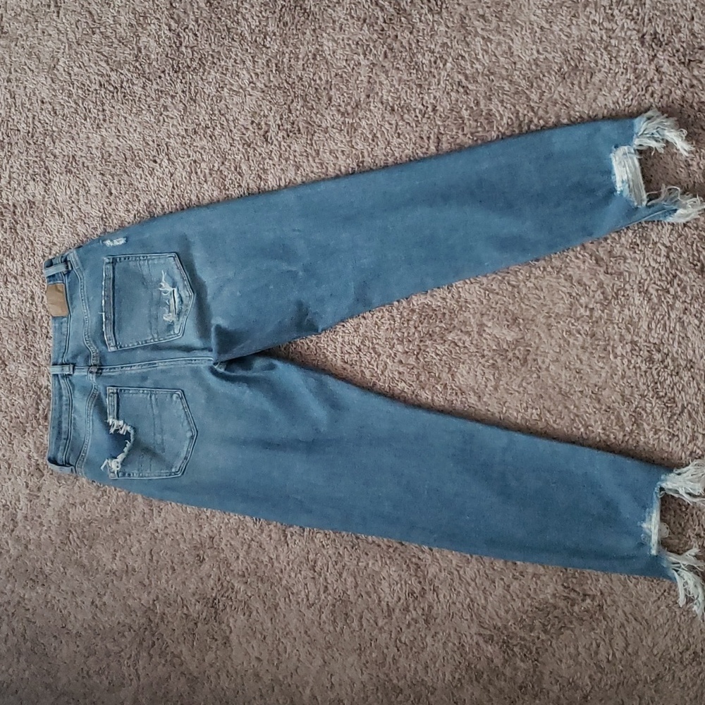 AE Highest Rise Mom Jeans Sz 4 - Picture 3 of 7